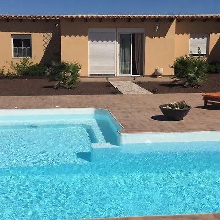 Casa El Descanso Feriehus *